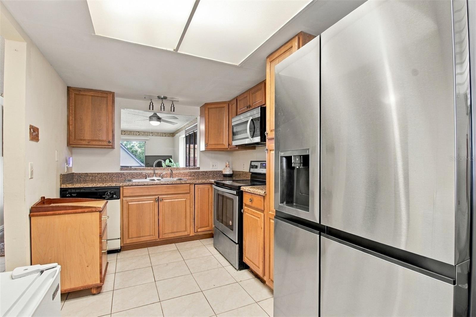 6308 NEWTOWN CIR #8B5 — photo 13