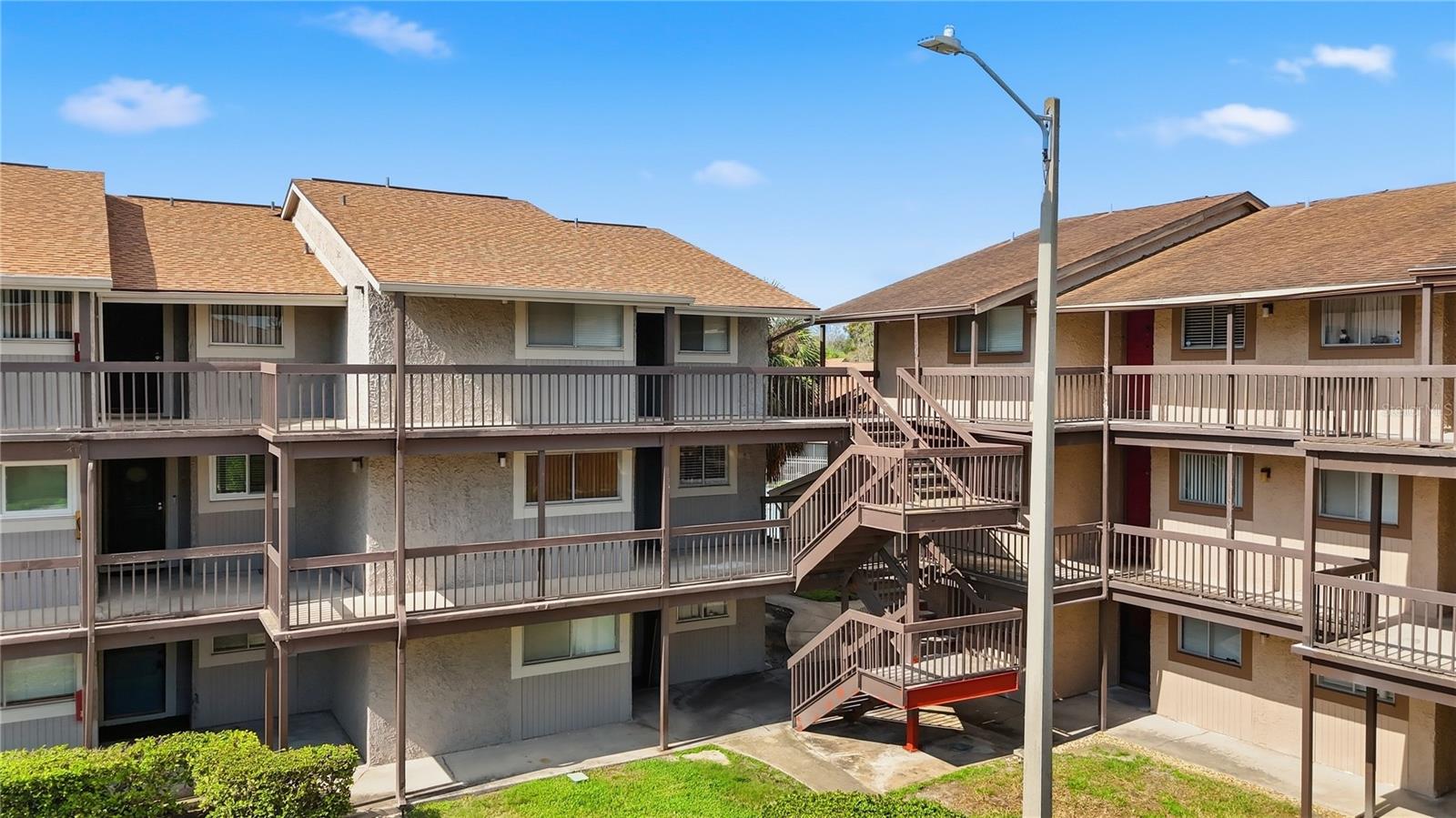 6308 NEWTOWN CIR #8B5 — photo 4