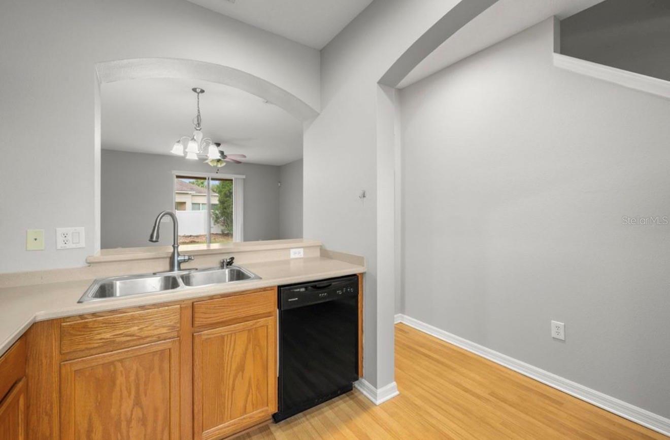 8832 RED BEECHWOOD CT — photo 10