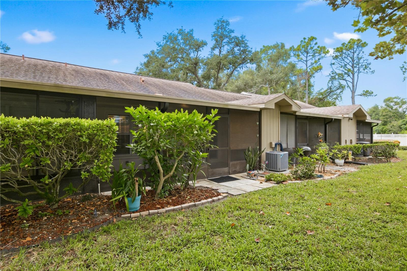1104 TARRIDON CT — photo 30