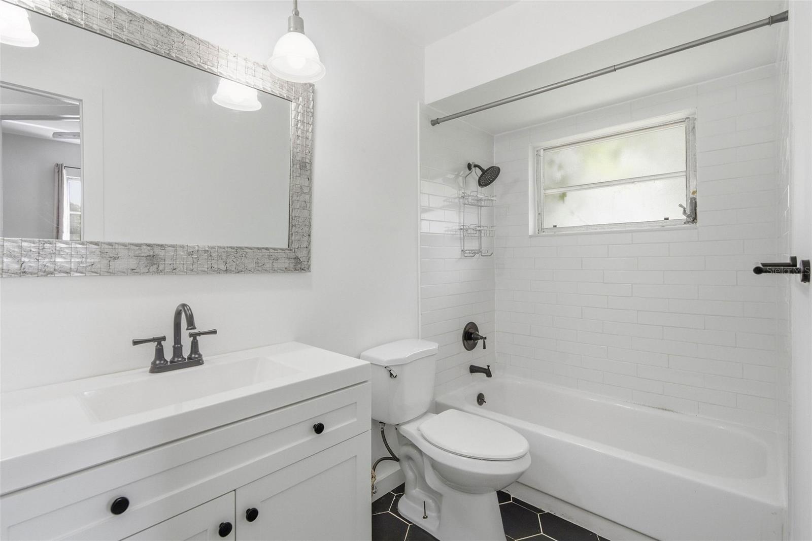 254 PLUMOSA DR — photo 6