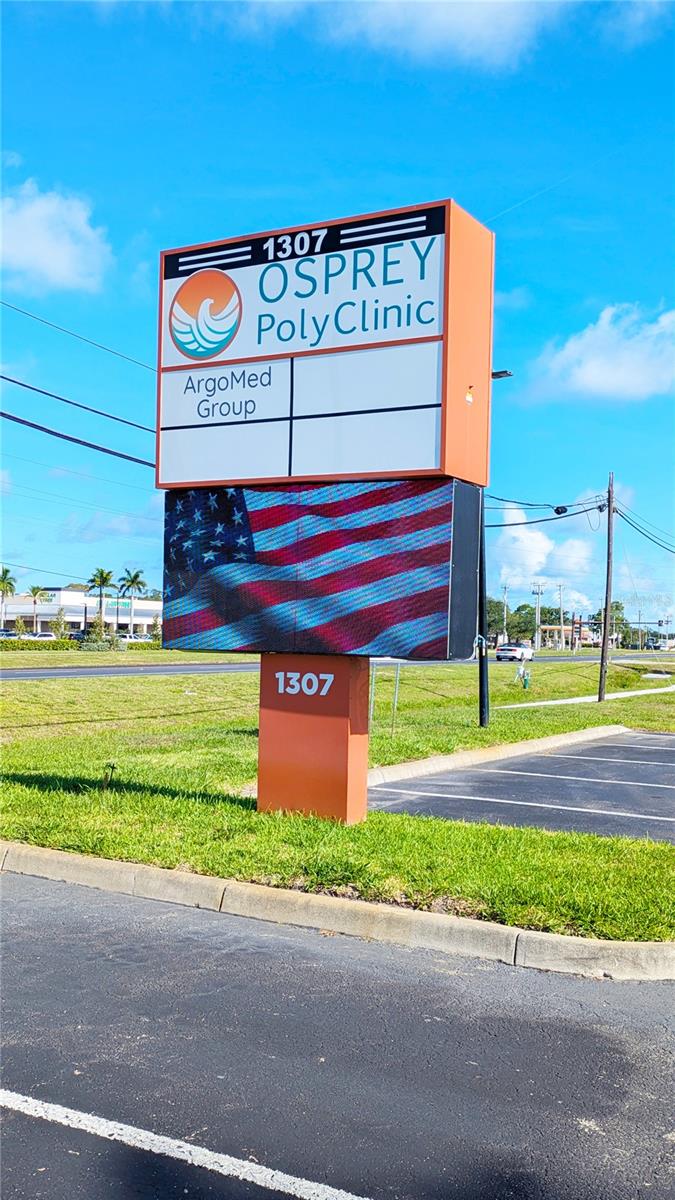 1307 S TAMIAMI TRL — photo 10