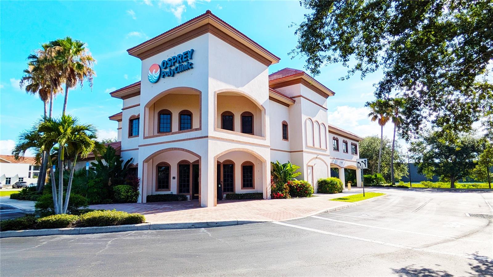 1307 S TAMIAMI TRL — photo 2