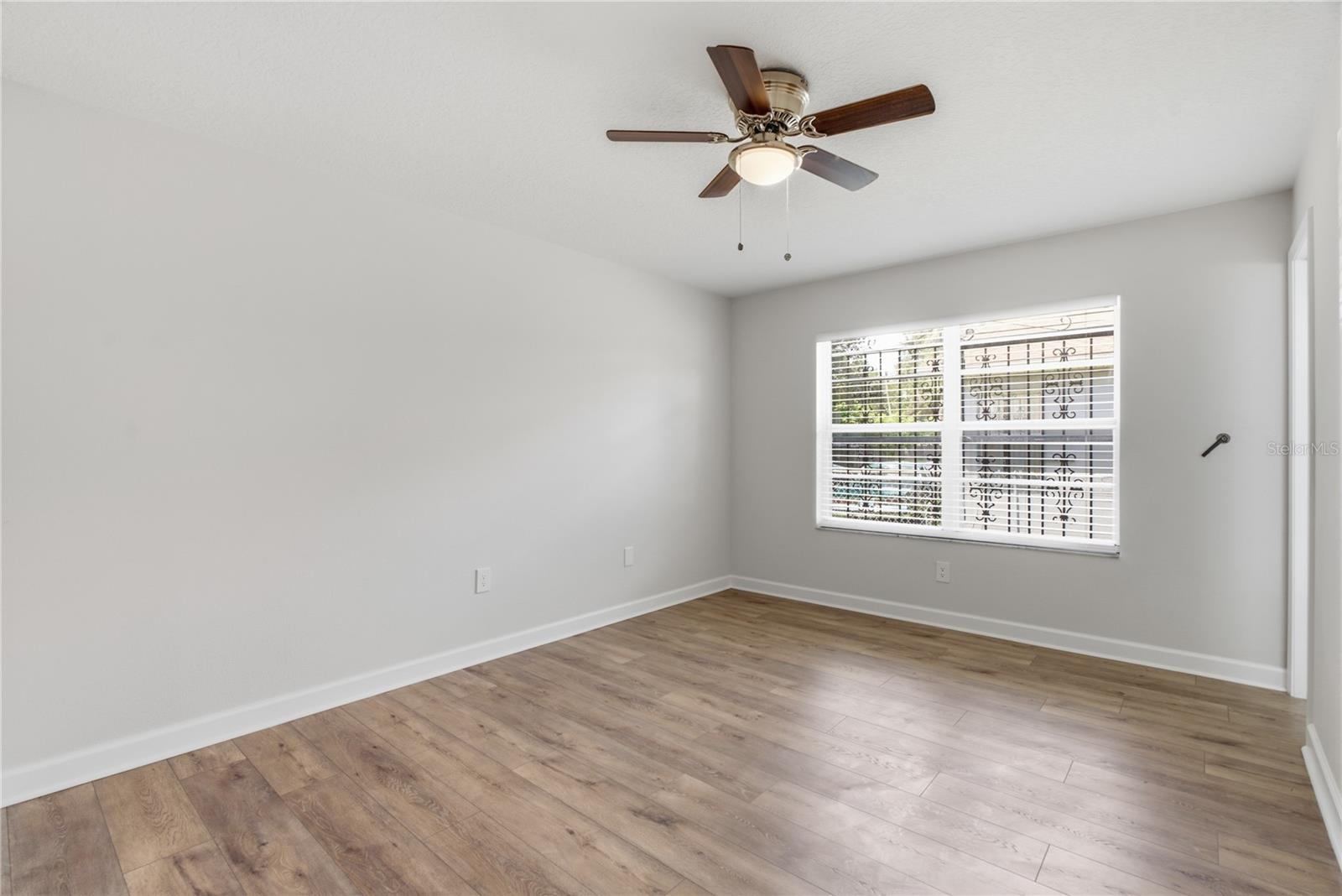 3721 E NORTH BAY ST — photo 17