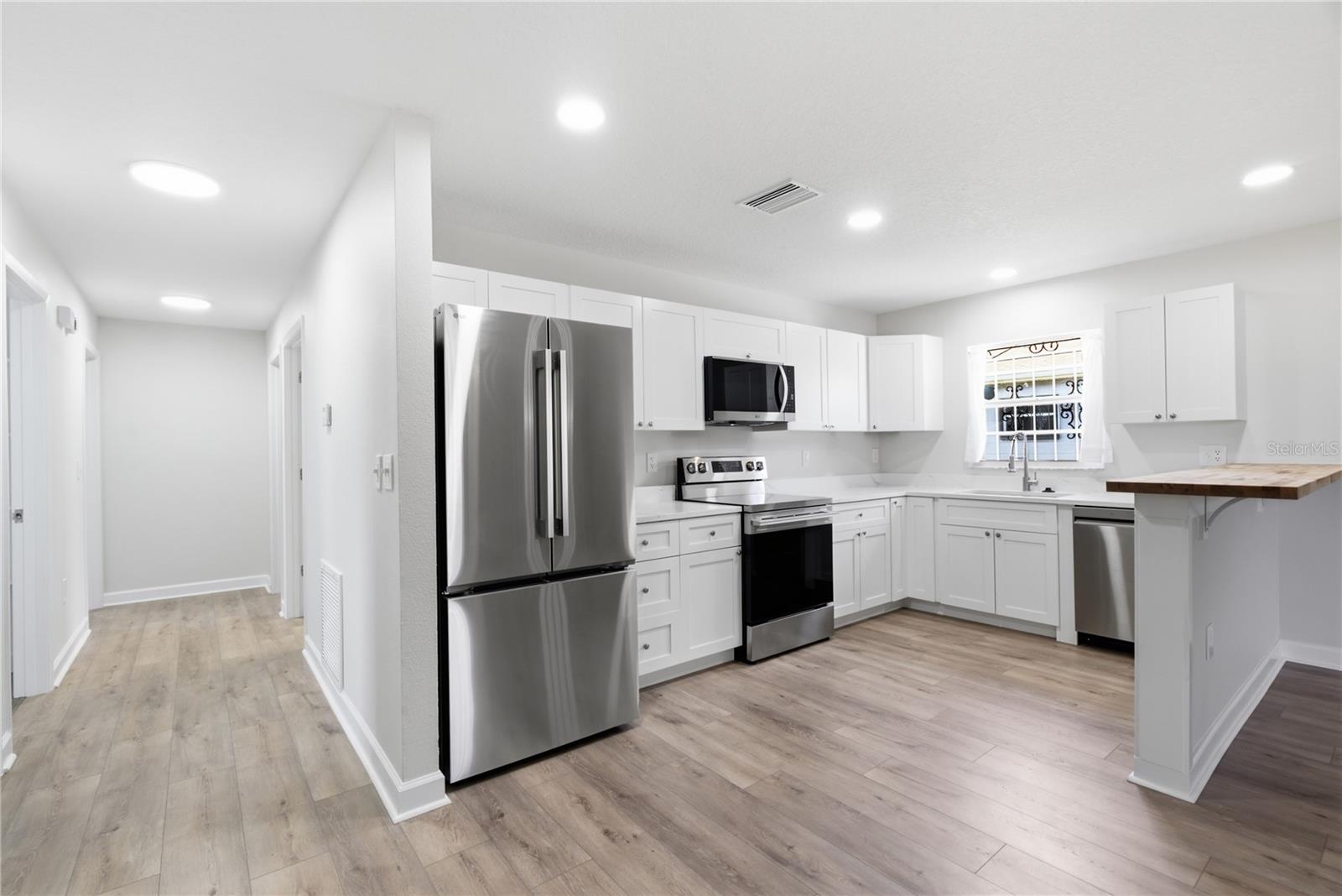 3721 E NORTH BAY ST — photo 12