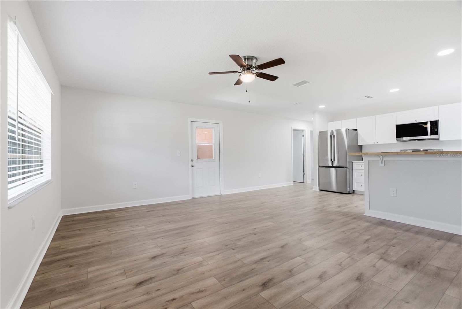 3721 E NORTH BAY ST — photo 9