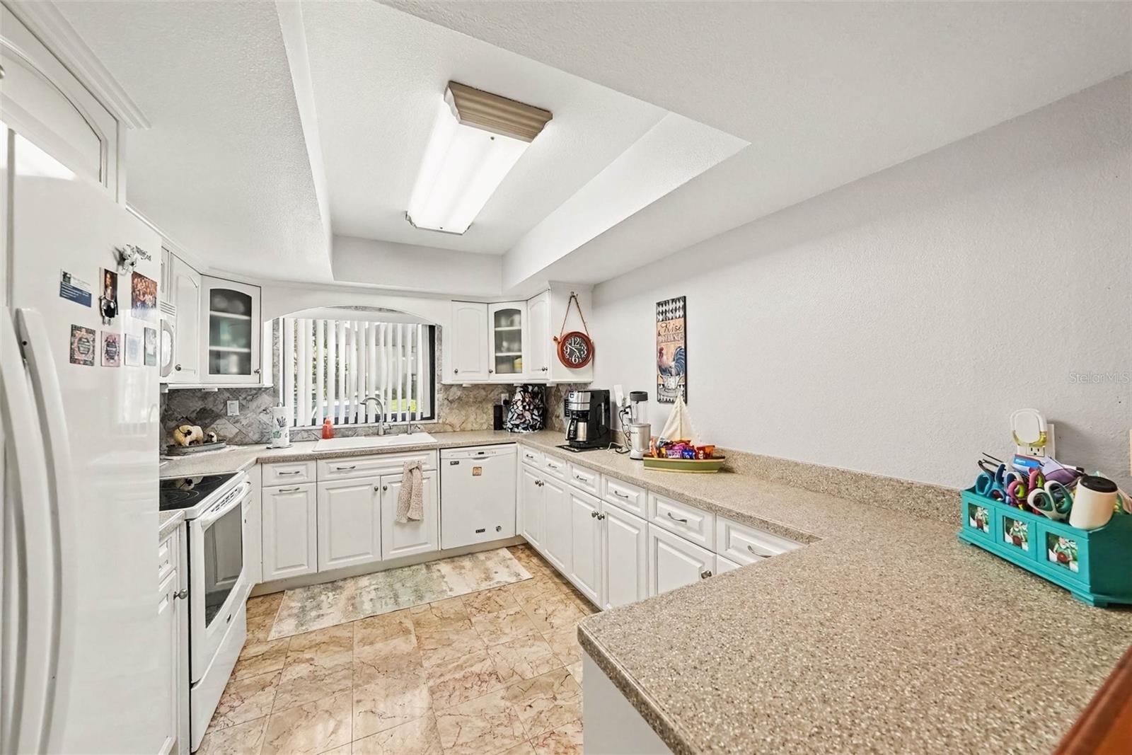 825 S VILLAGE DR N #102 — photo 7