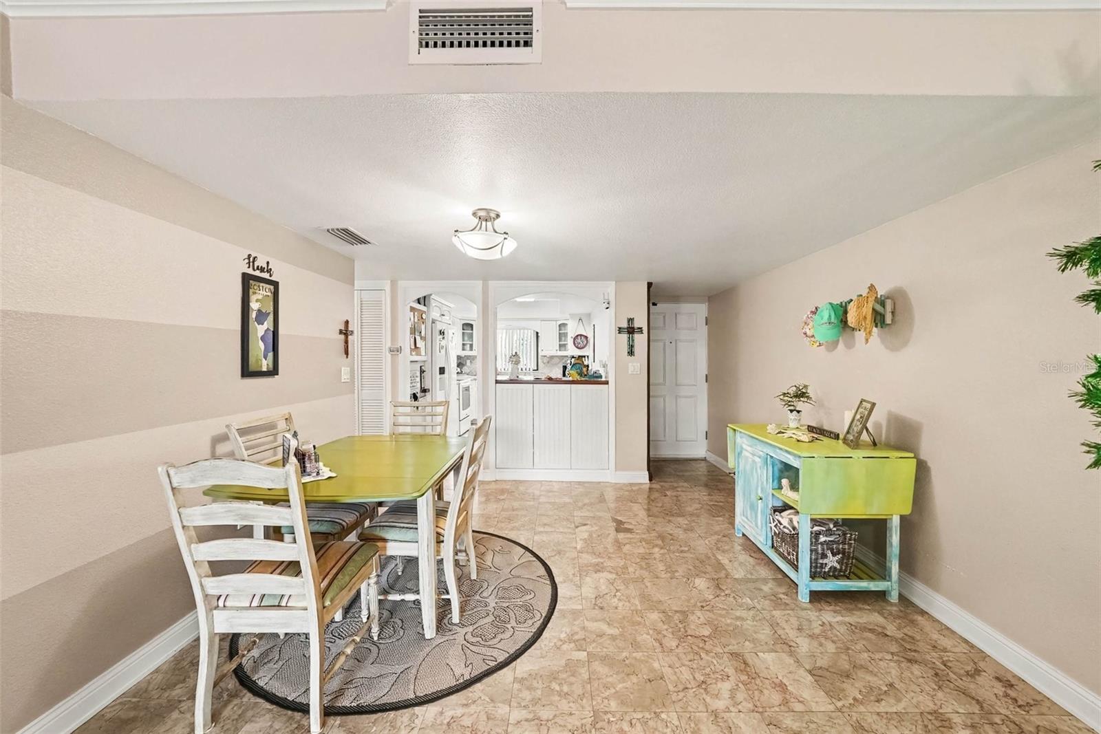 825 S VILLAGE DR N #102 — photo 10