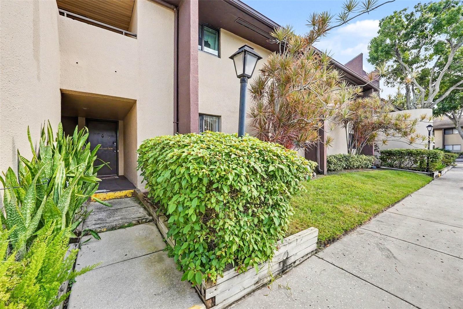 825 S VILLAGE DR N #102 — photo 23