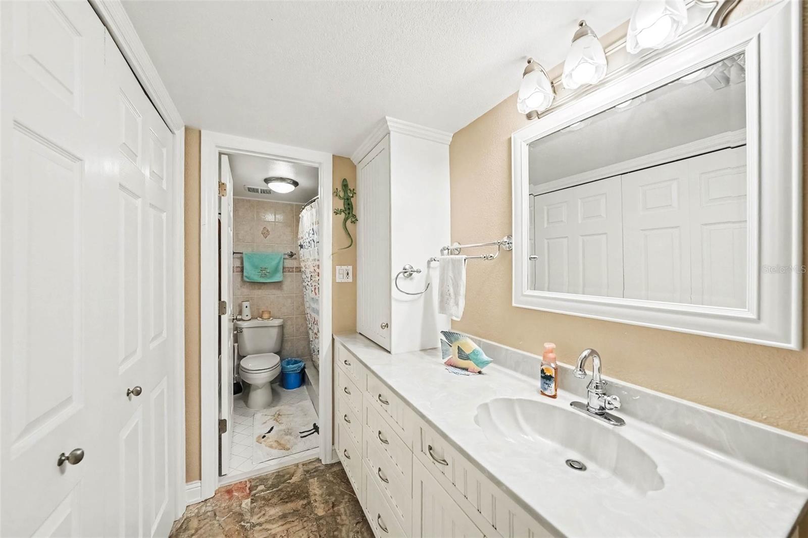 825 S VILLAGE DR N #102 — photo 13