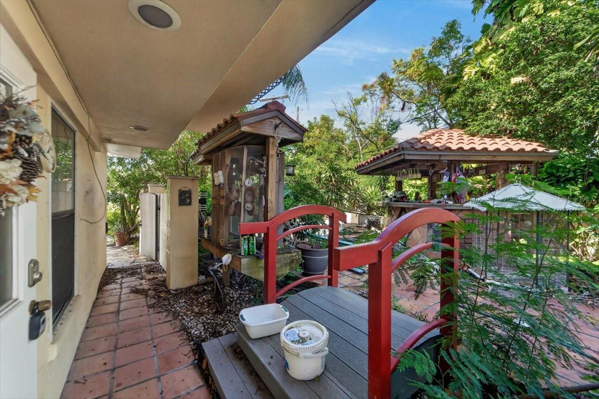 114 W DAVIS BLVD — photo 25