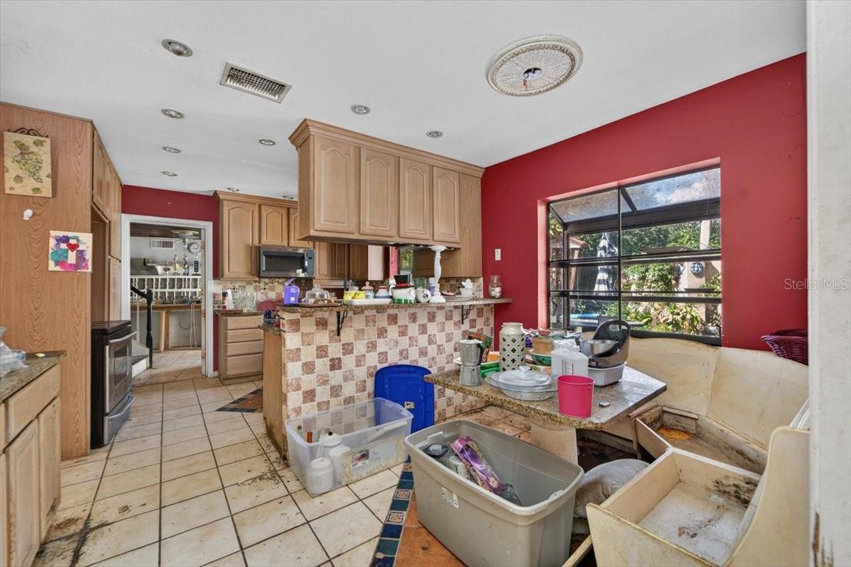 114 W DAVIS BLVD — photo 21