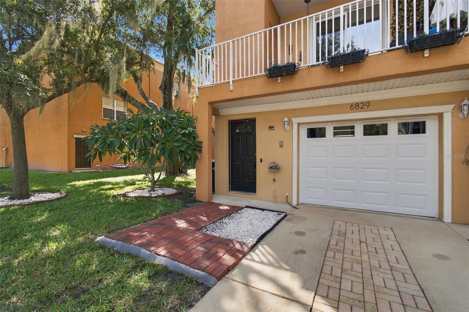 6829 S KISSIMMEE ST — photo 2