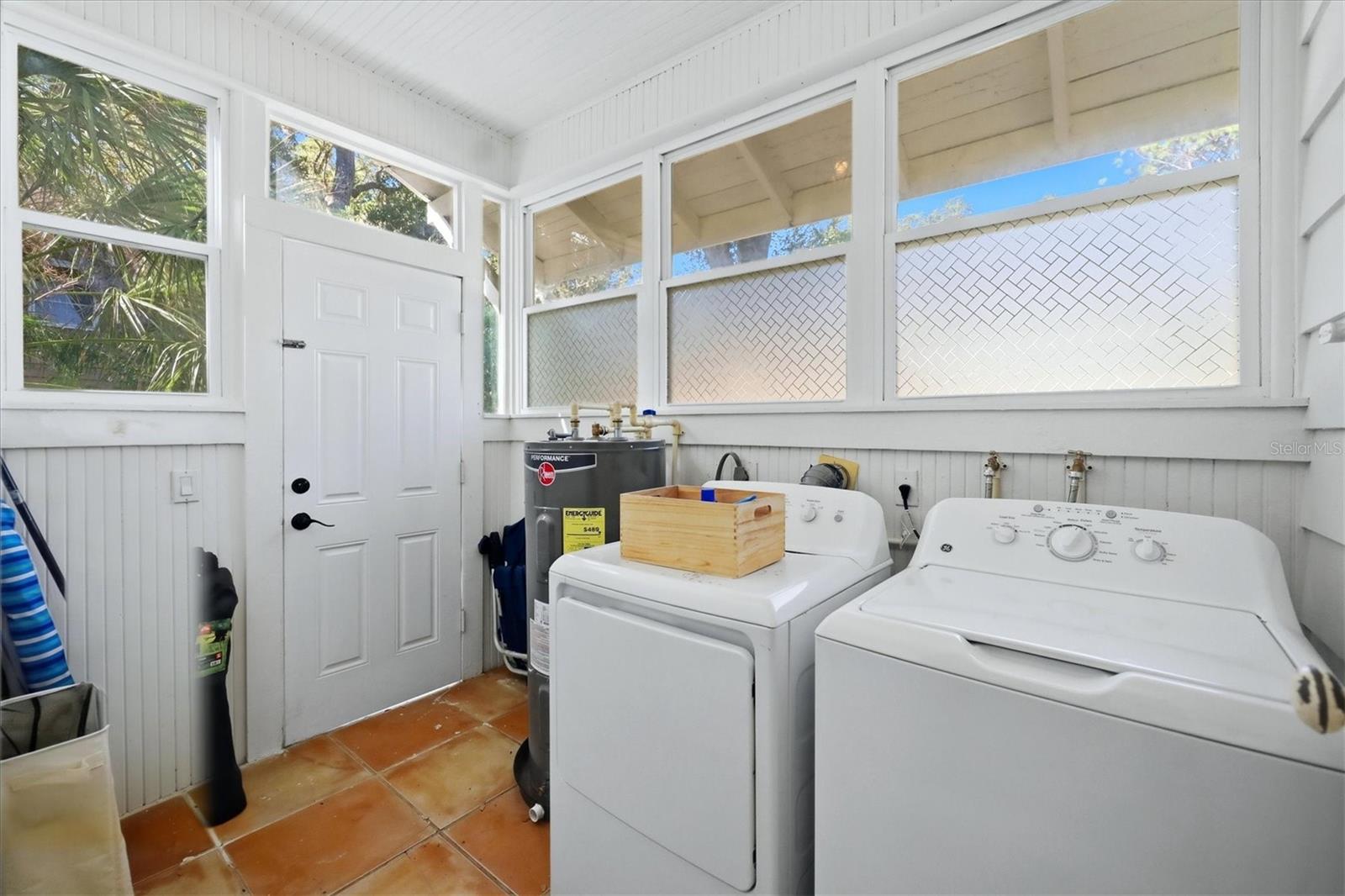 4116 SWIFT RD — photo 29