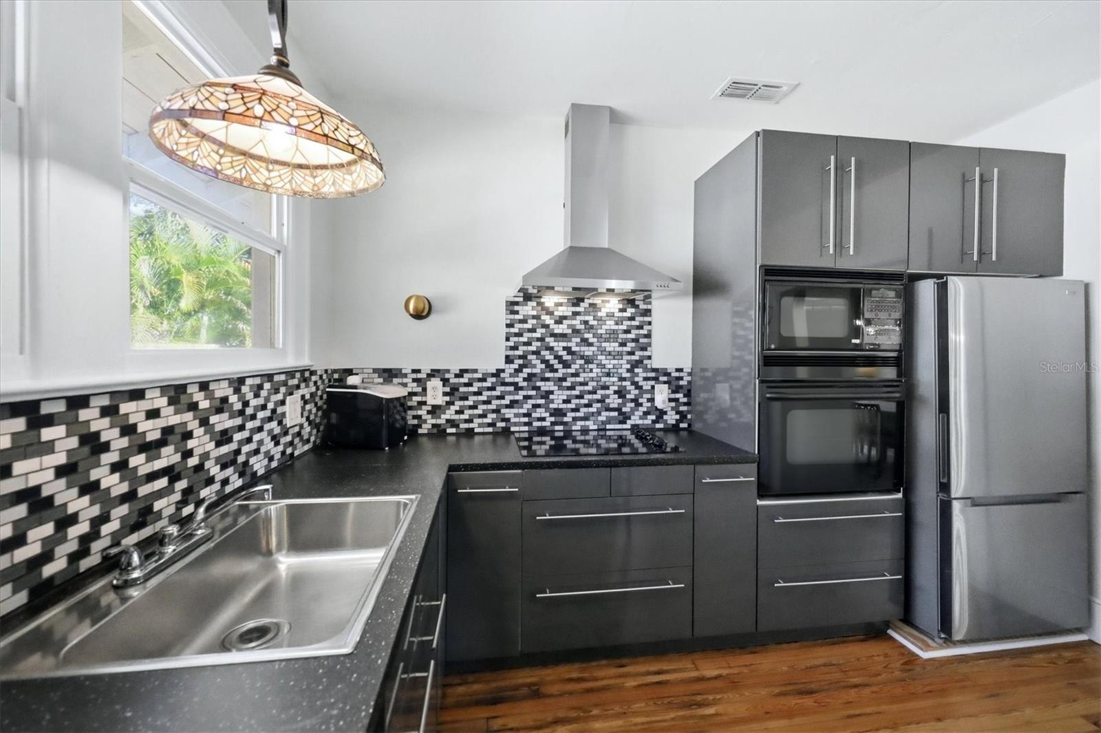 4116 SWIFT RD — photo 17