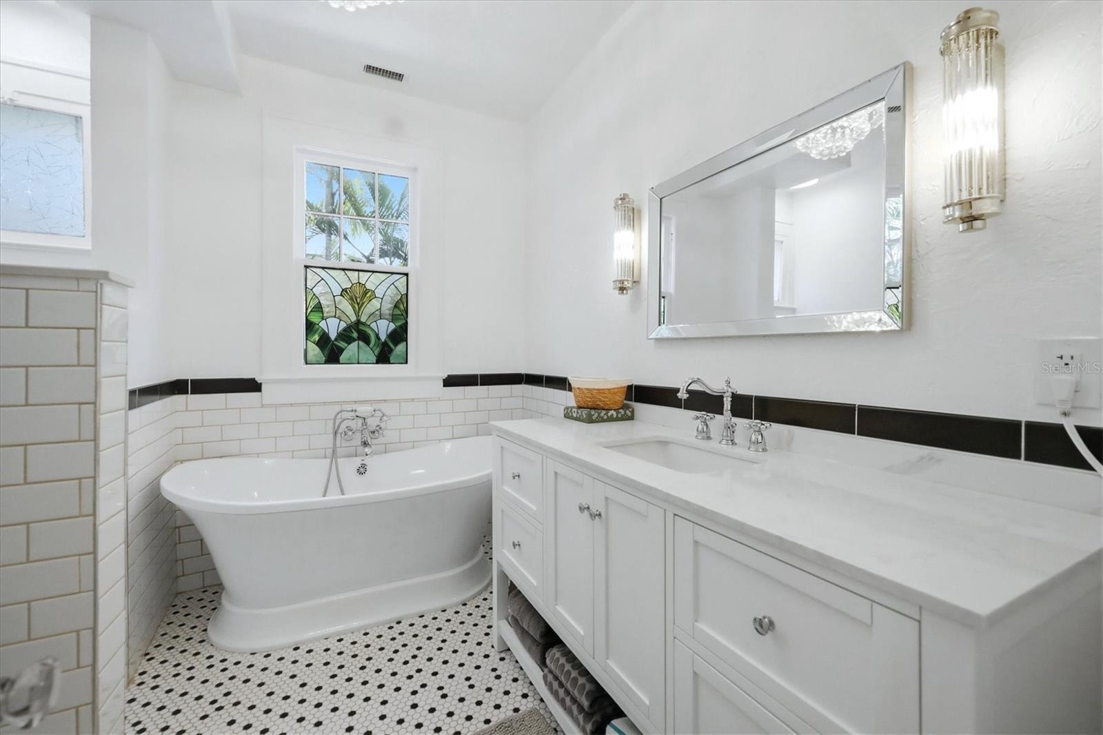 4116 SWIFT RD — photo 24