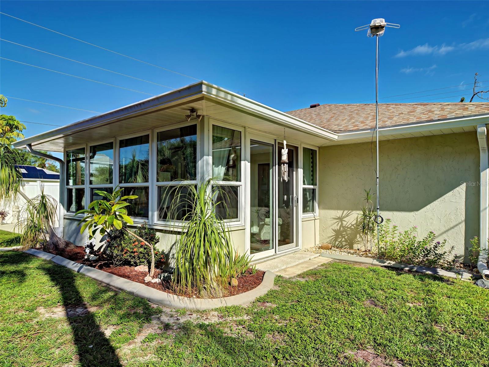 785 CYPRESS RD — photo 7