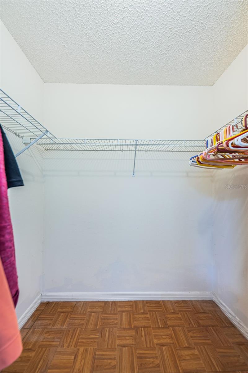 812 HIGH POINT CT — photo 27