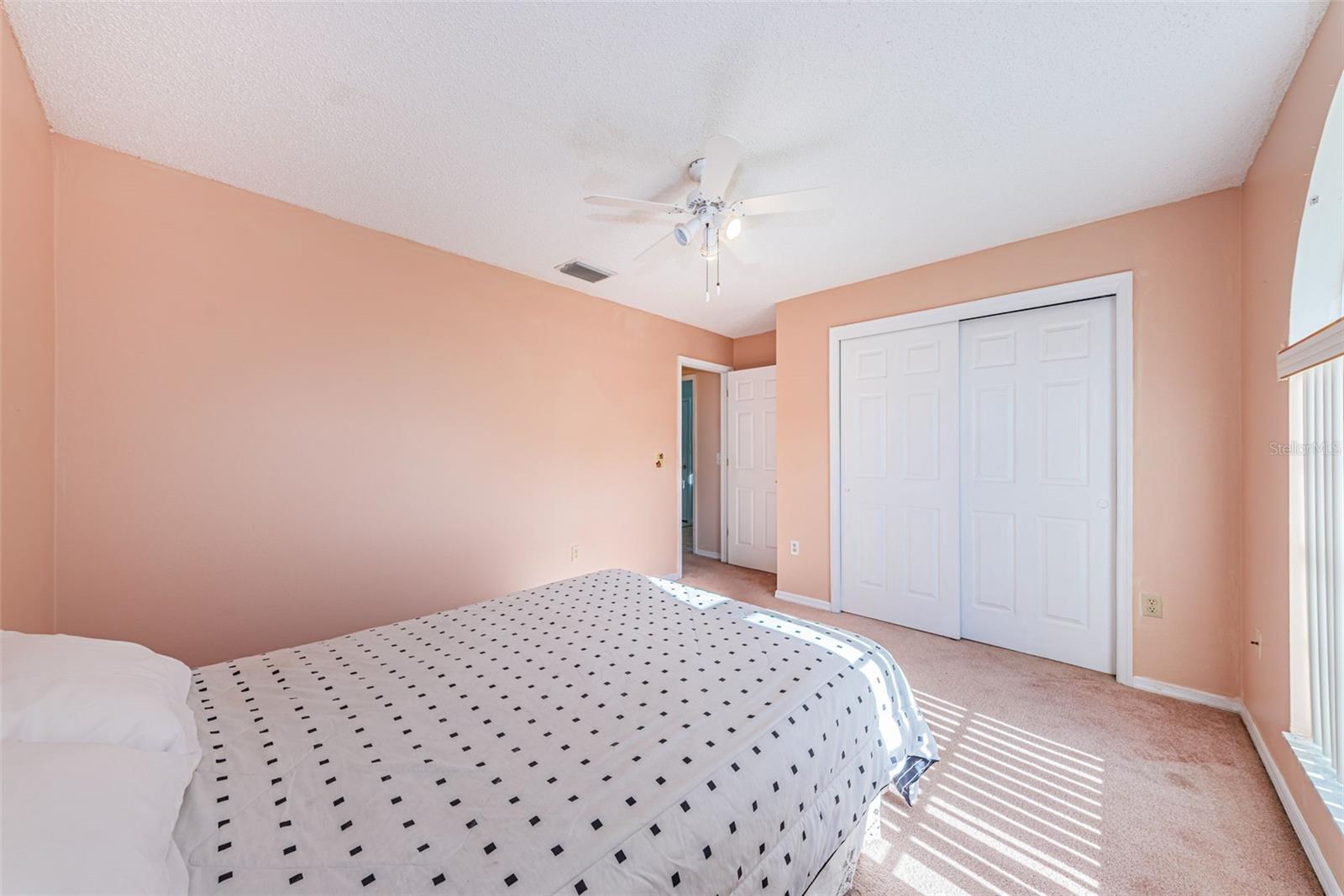812 HIGH POINT CT — photo 32