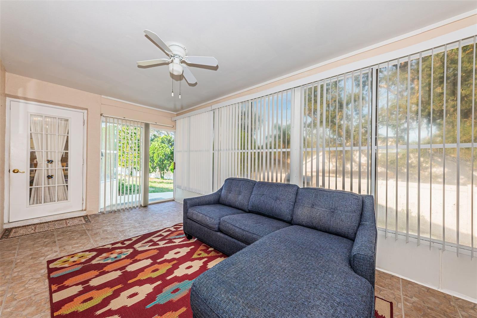 812 HIGH POINT CT — photo 35