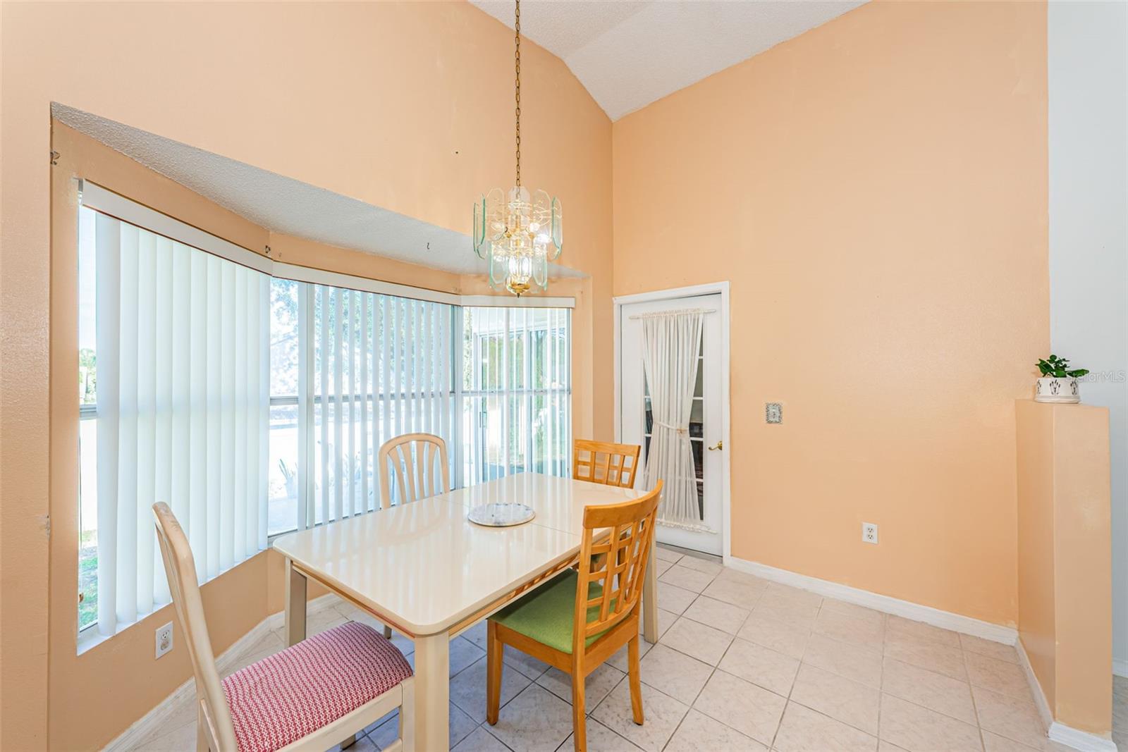812 HIGH POINT CT — photo 20