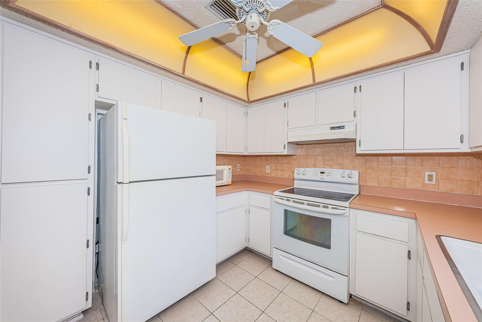 812 HIGH POINT CT — photo 16