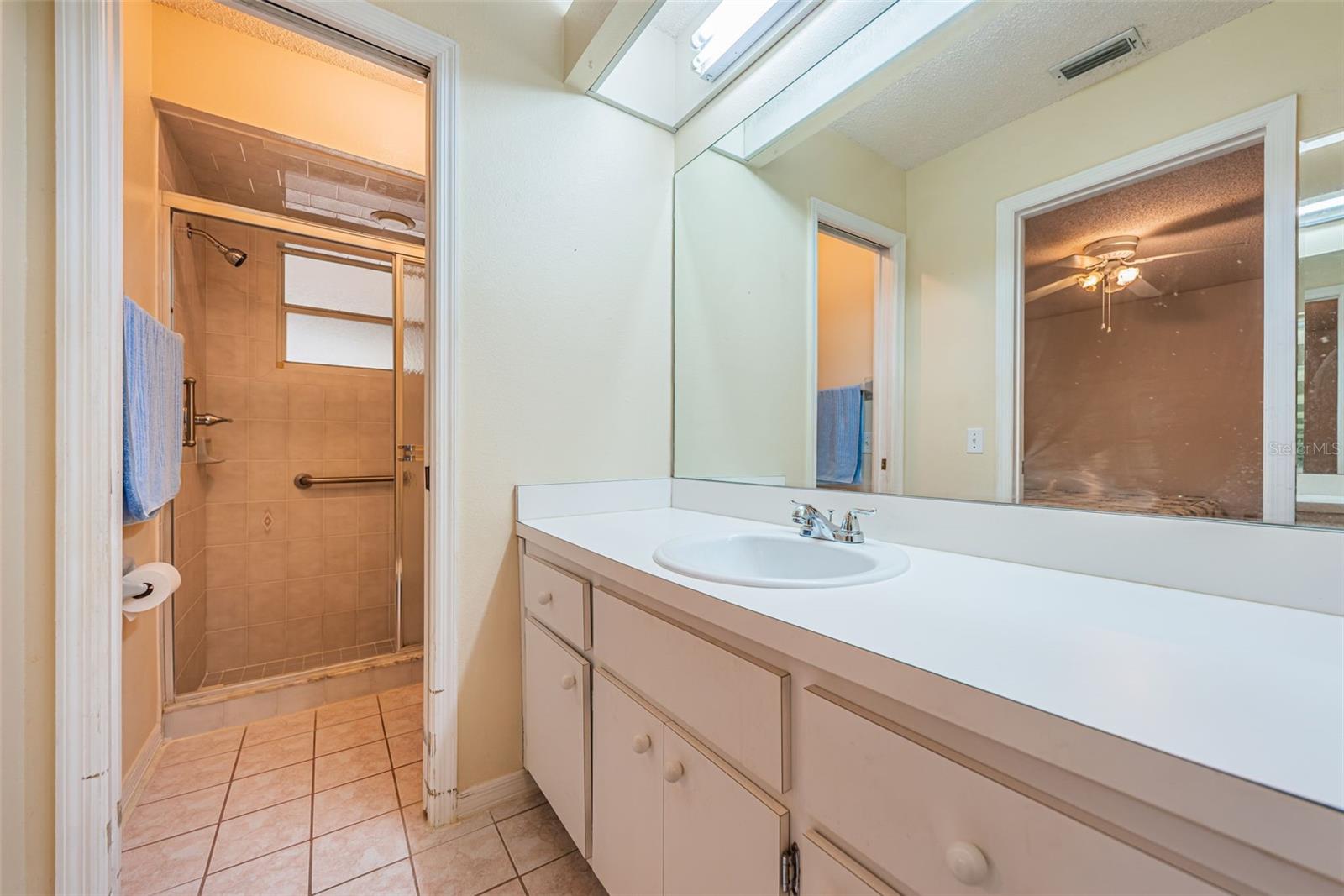 812 HIGH POINT CT — photo 24