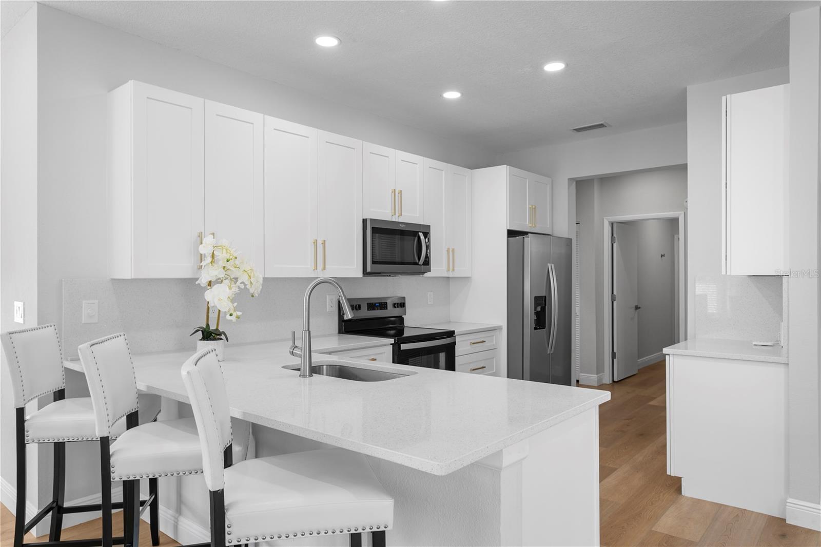 15709 MUIRFIELD DR — photo 40