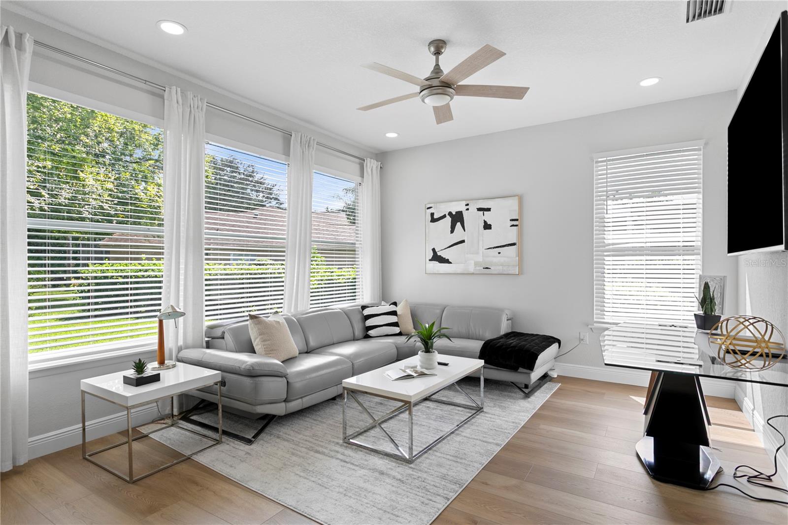 15709 MUIRFIELD DR — photo 33