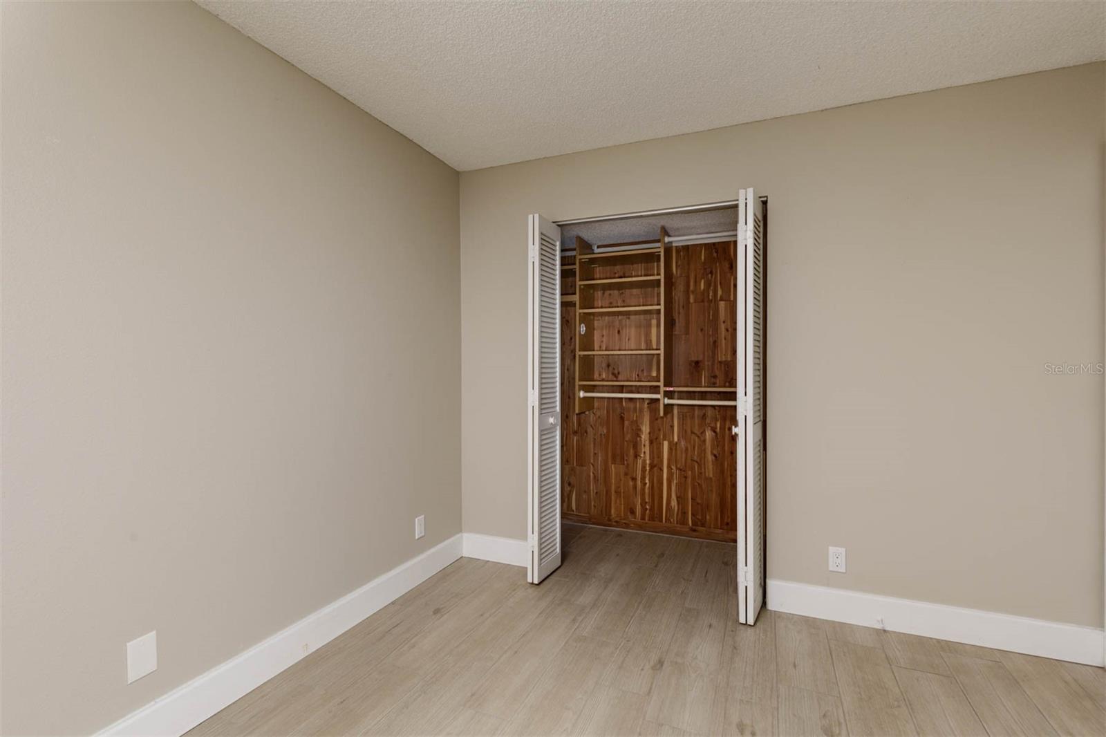 2775 KIPPS COLONY DR S #205 — photo 27