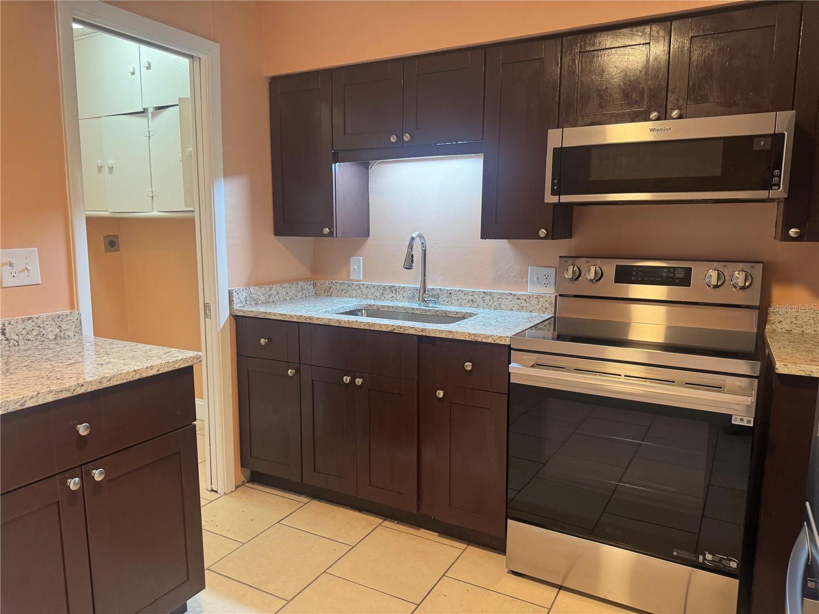 530 BRIARWOOD RD — photo 5