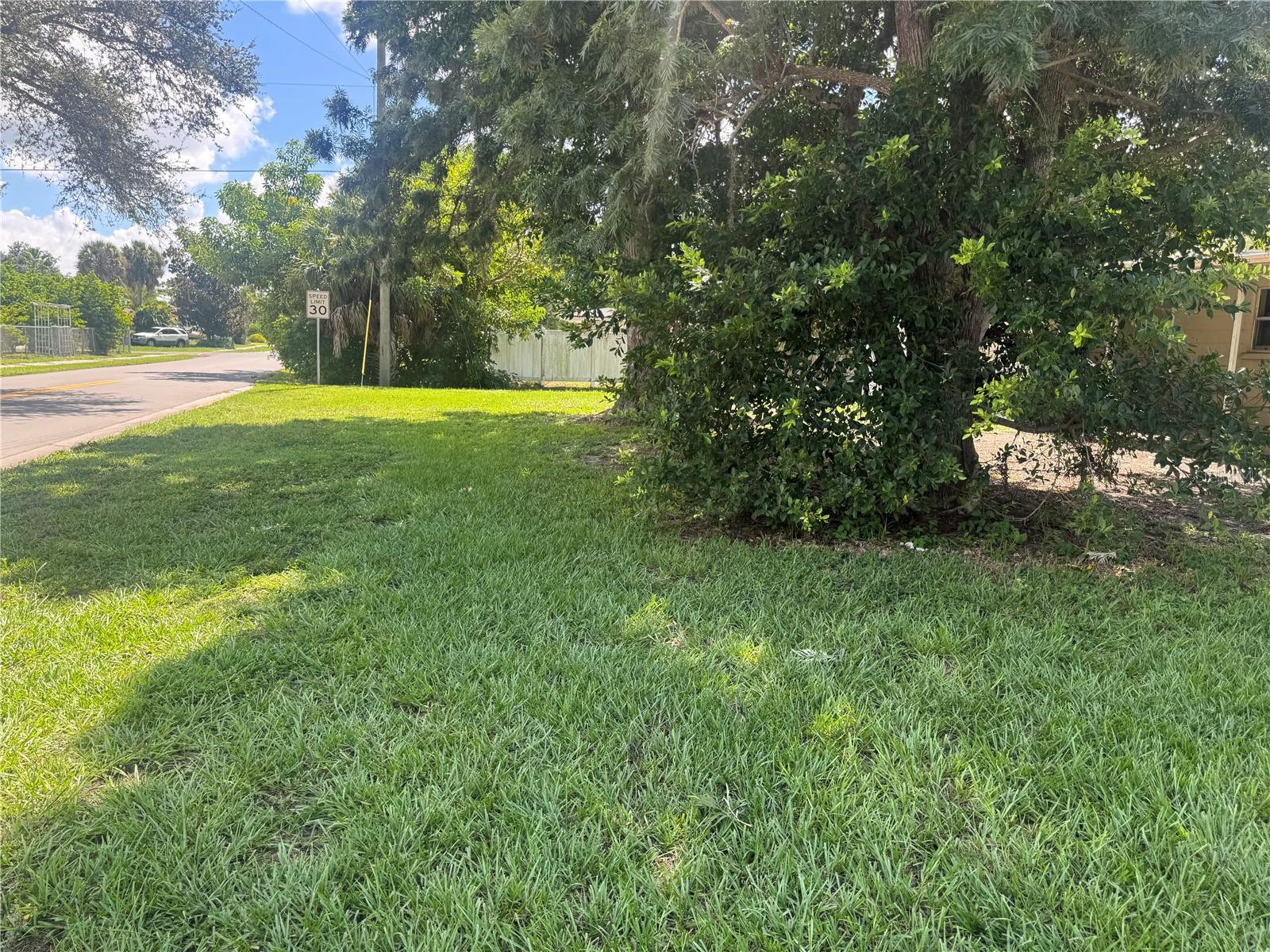530 BRIARWOOD RD — photo 29