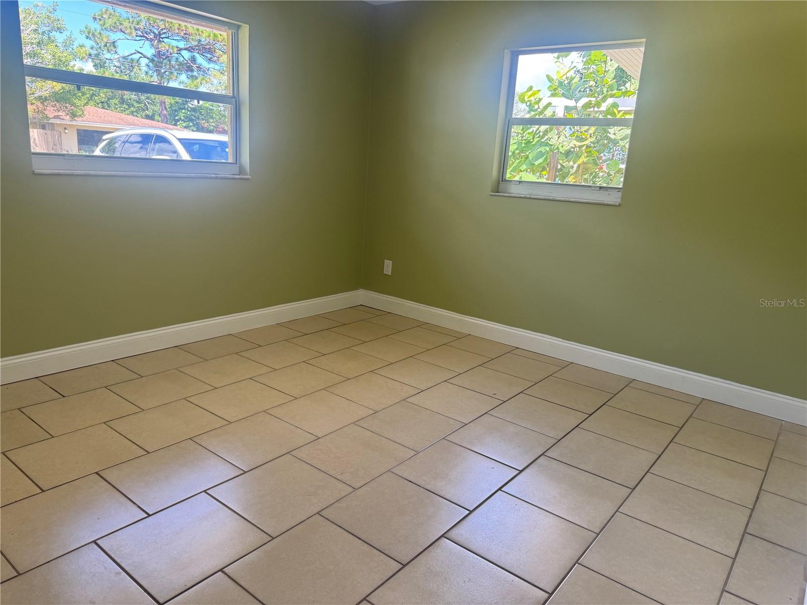 530 BRIARWOOD RD — photo 22