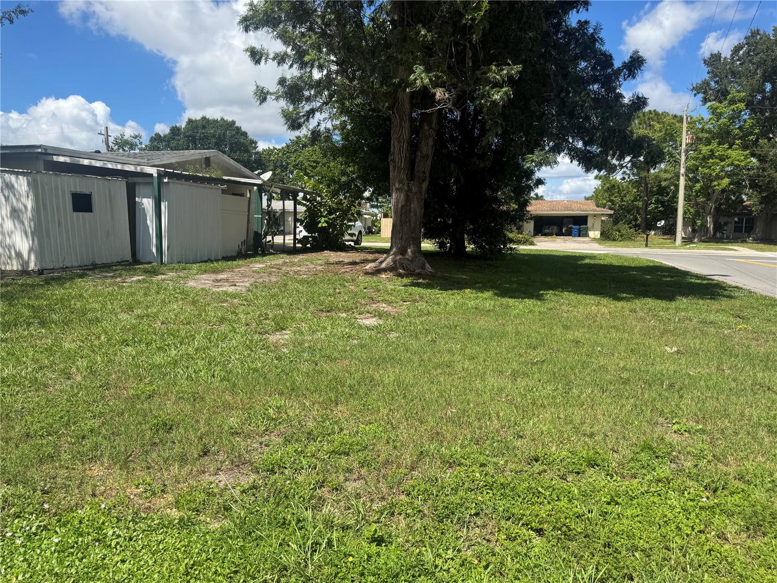 530 BRIARWOOD RD — photo 34