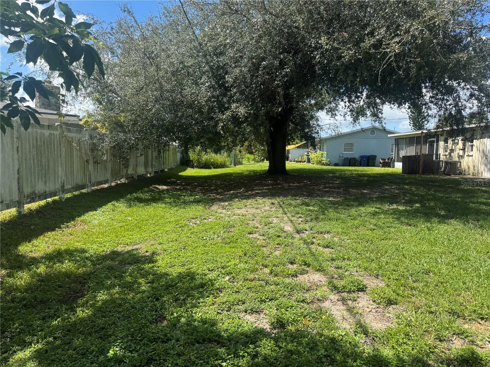 530 BRIARWOOD RD — photo 33
