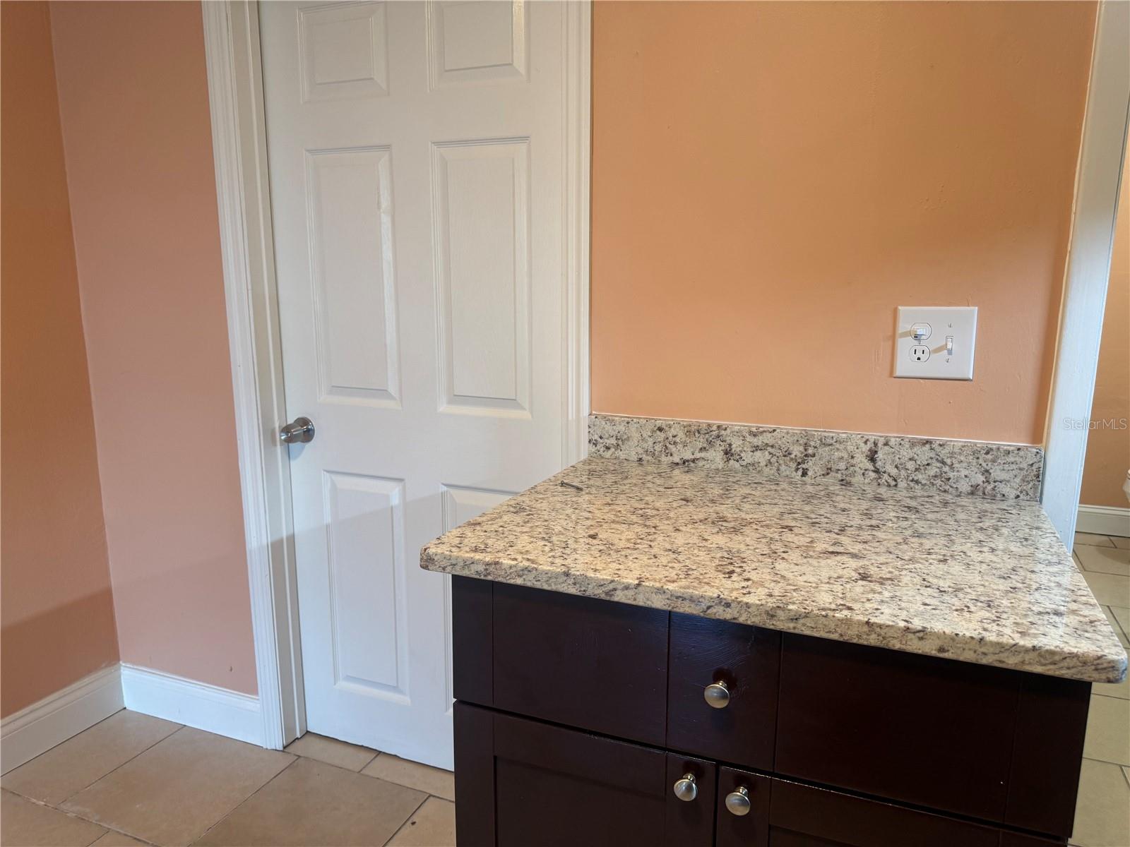 530 BRIARWOOD RD — photo 13