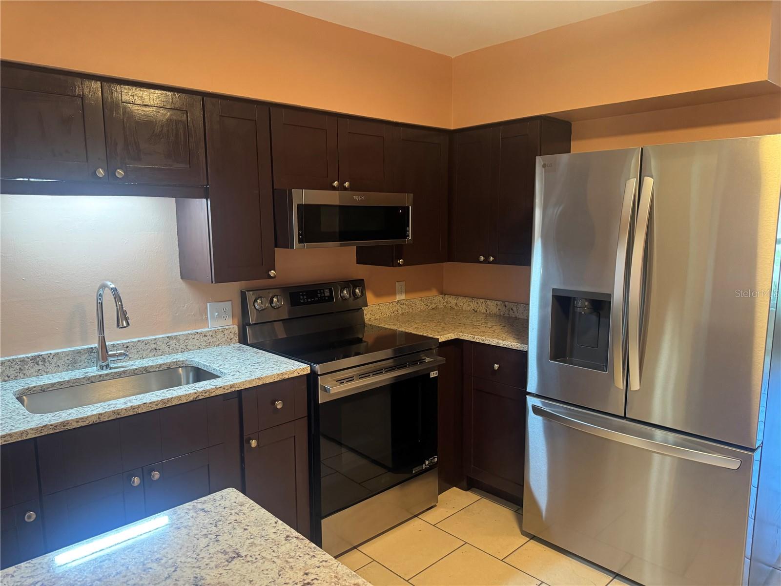 530 BRIARWOOD RD — photo 2