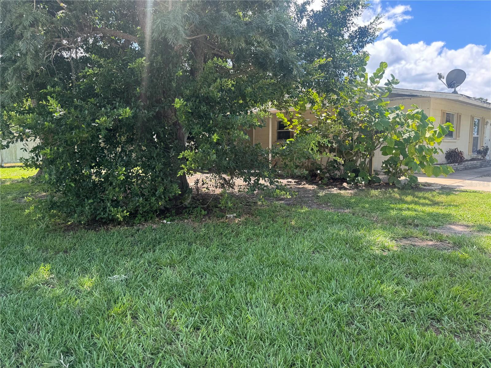 530 BRIARWOOD RD — photo 30