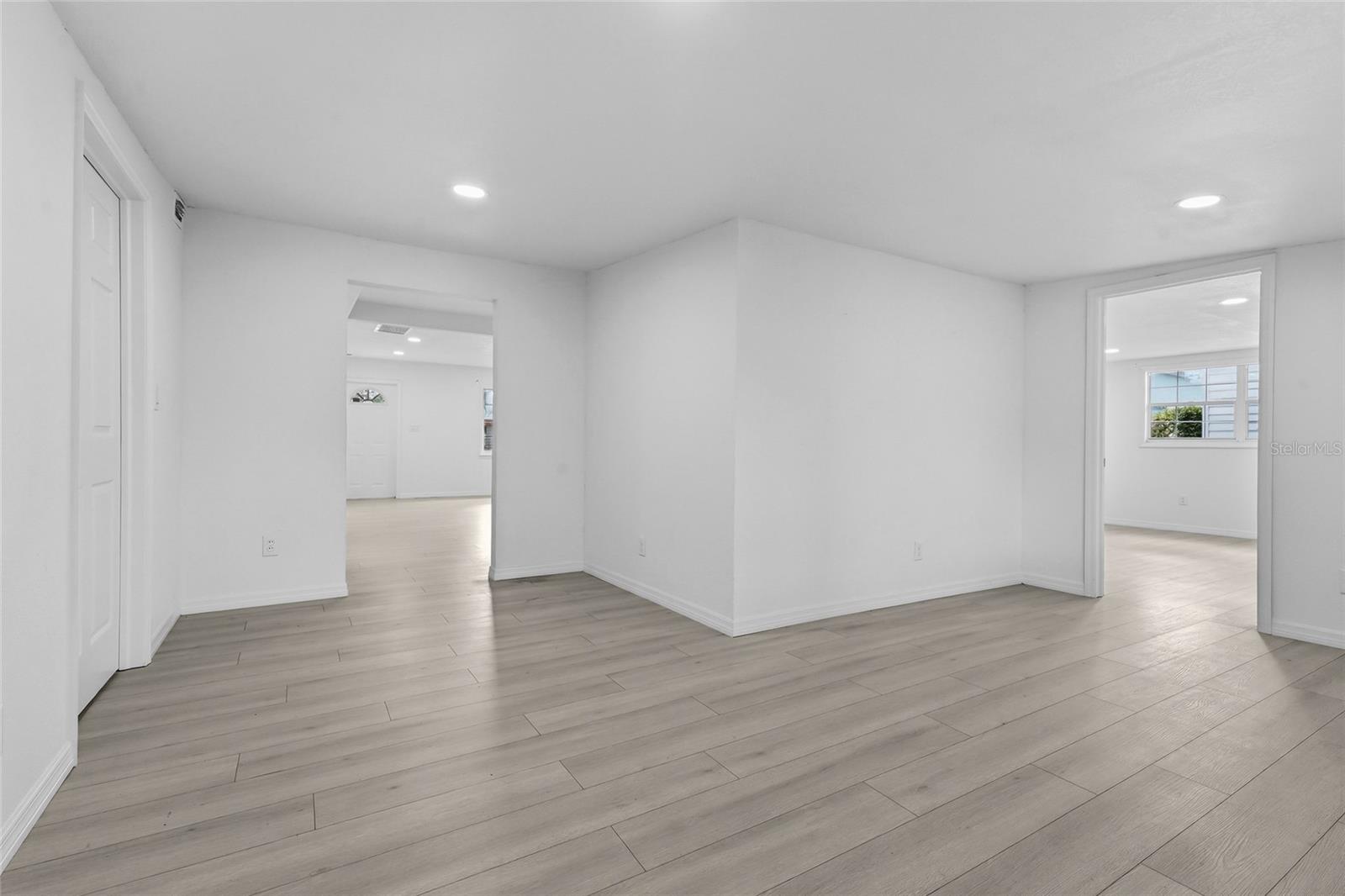 2901 POPLAR ST — photo 34