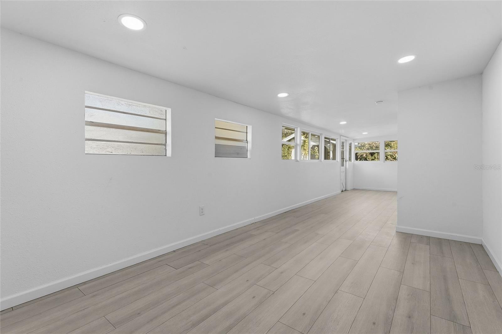 2901 POPLAR ST — photo 38