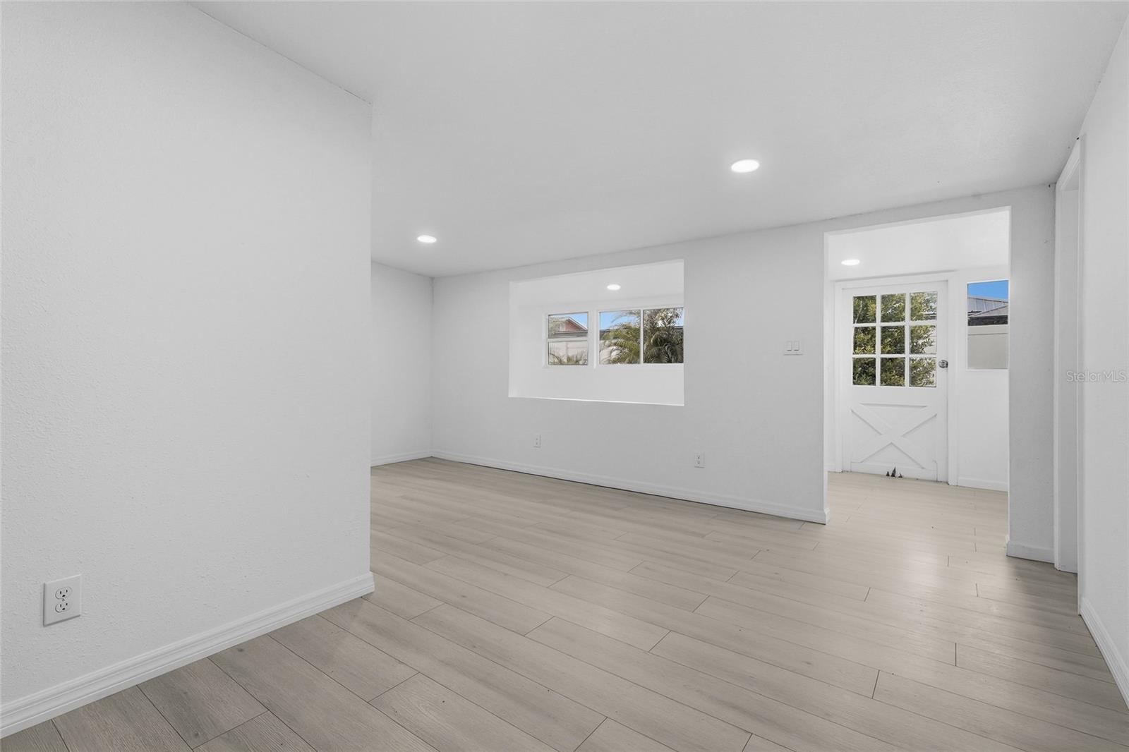 2901 POPLAR ST — photo 31