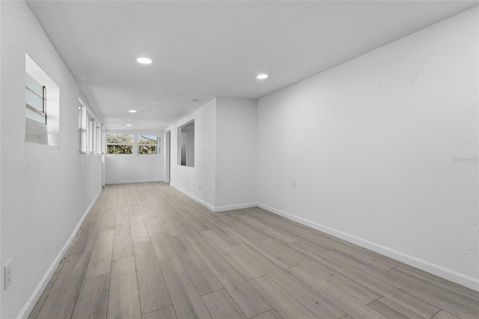 2901 POPLAR ST — photo 37