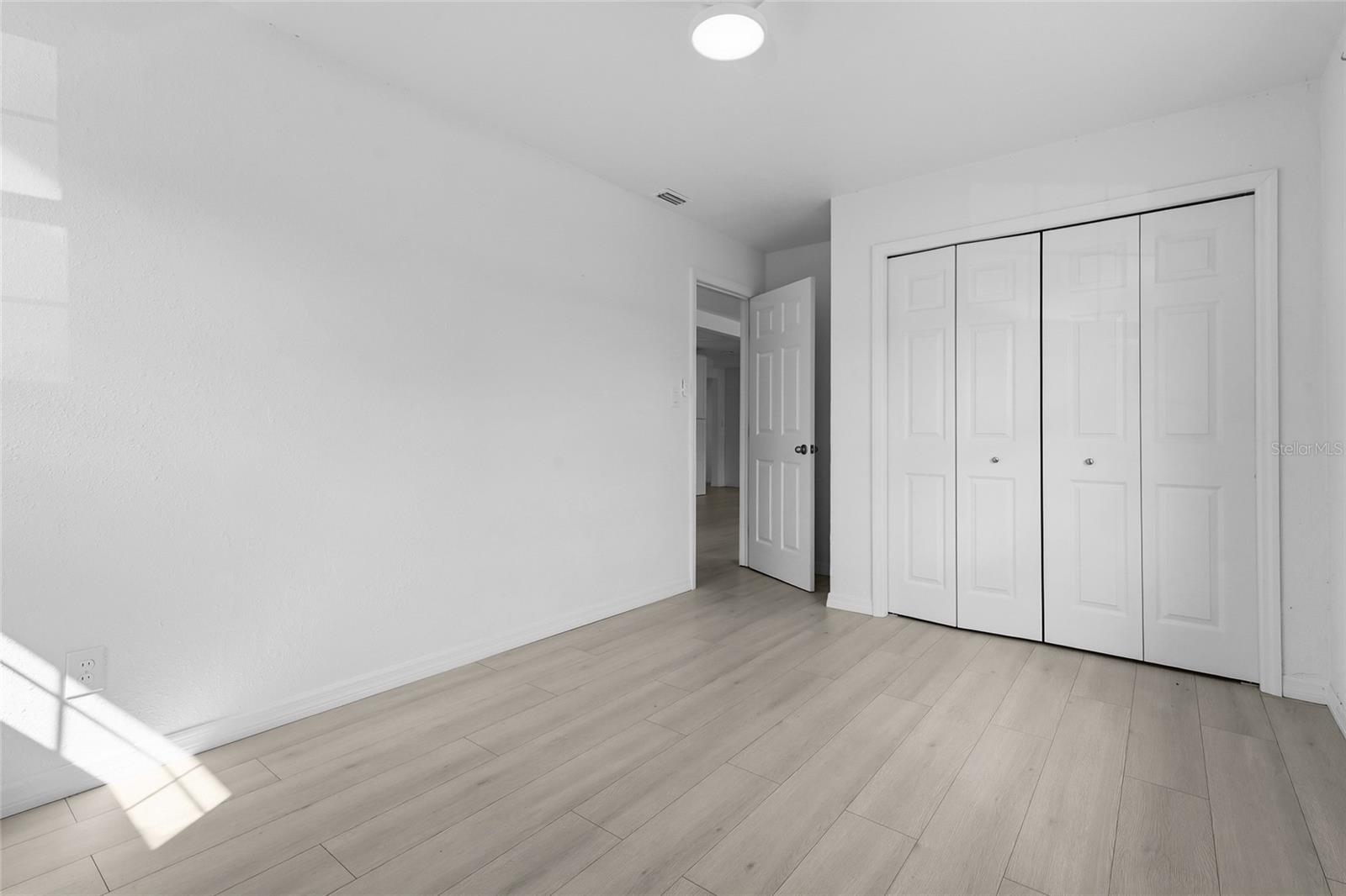 2901 POPLAR ST — photo 23