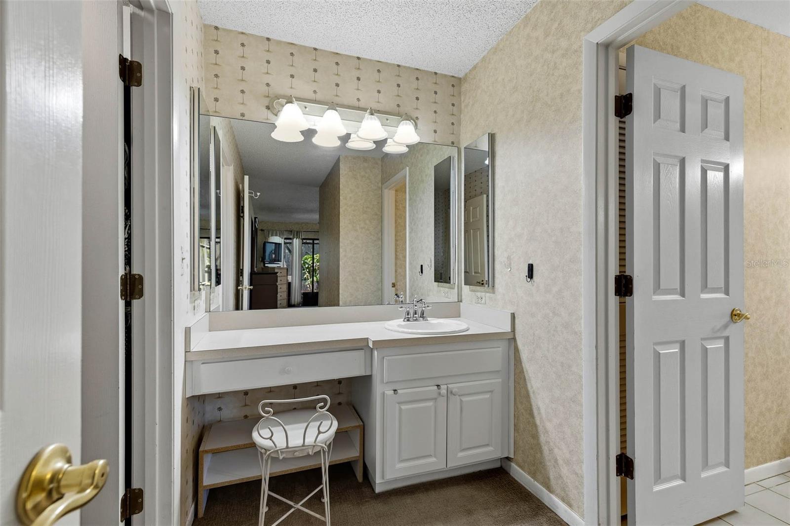3011 ENISGLEN DR — photo 16