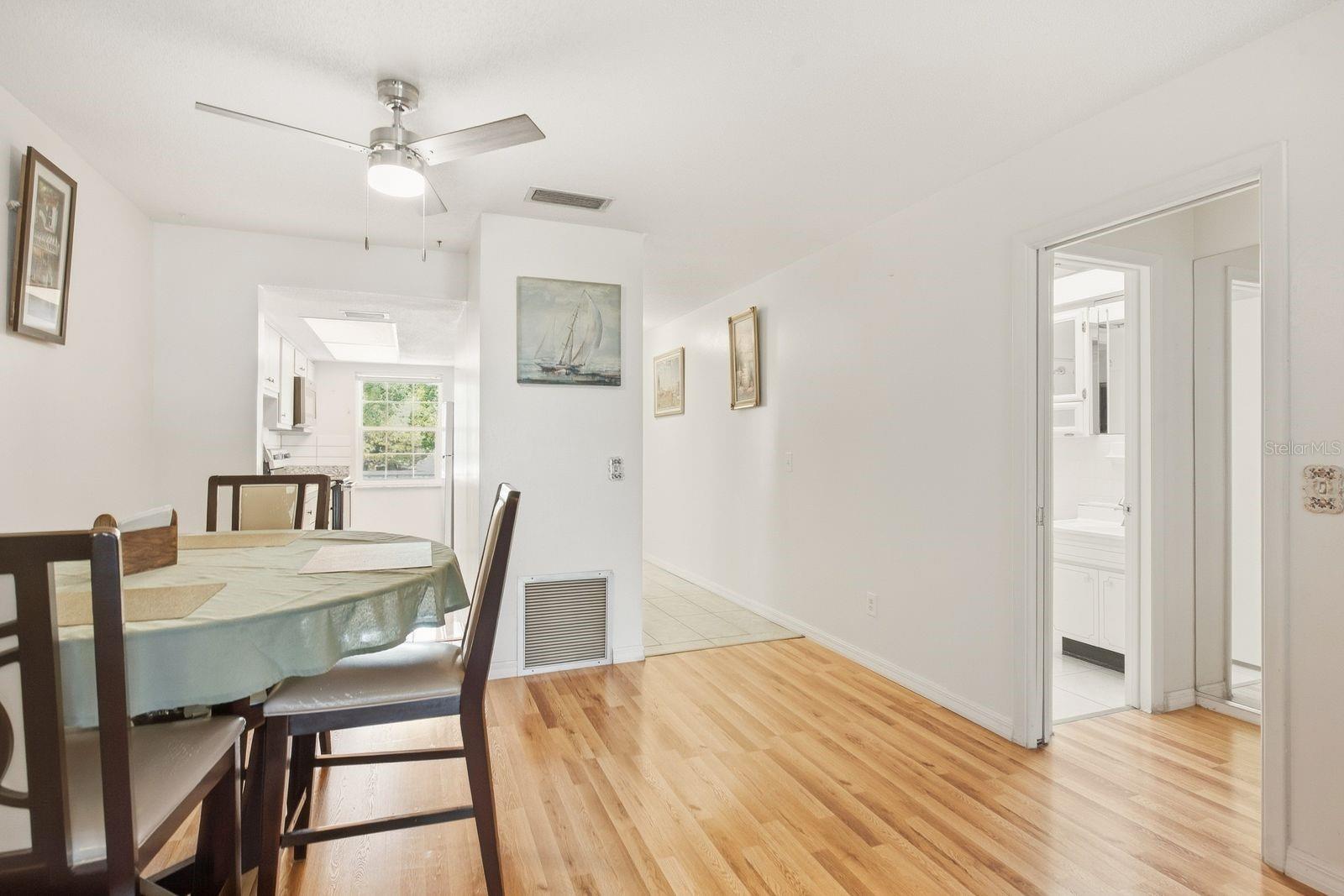 300 CLYDE LN #209 — photo 8