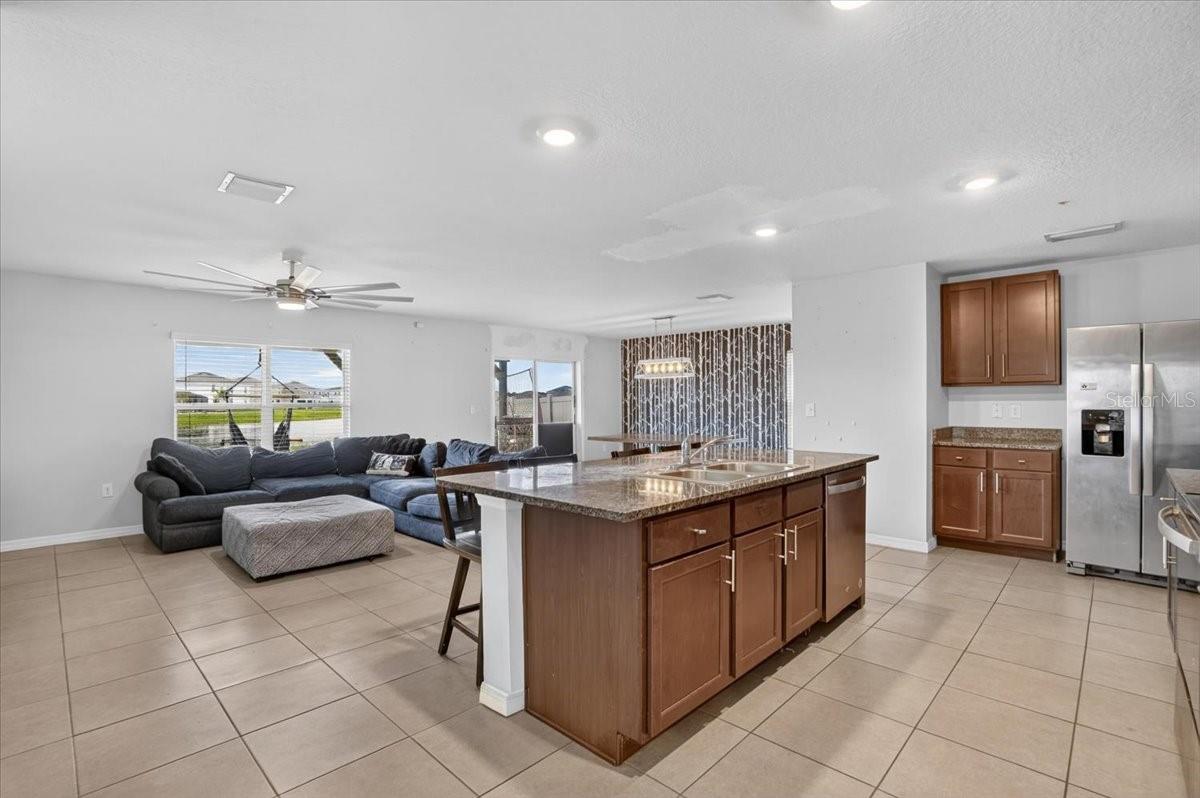 12171 HIGH ROCK WAY — photo 3