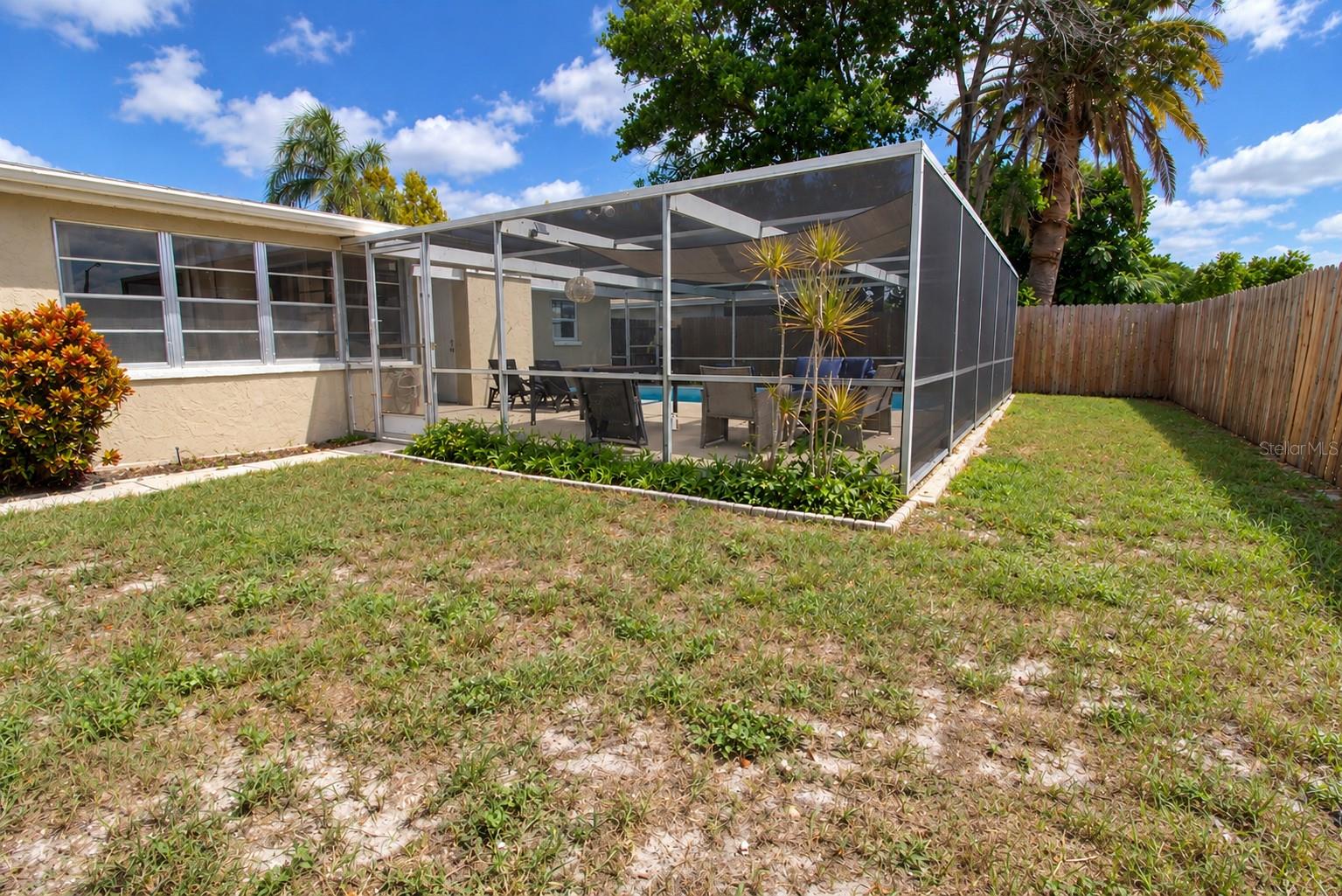 7310 IVANHOE DR — photo 27