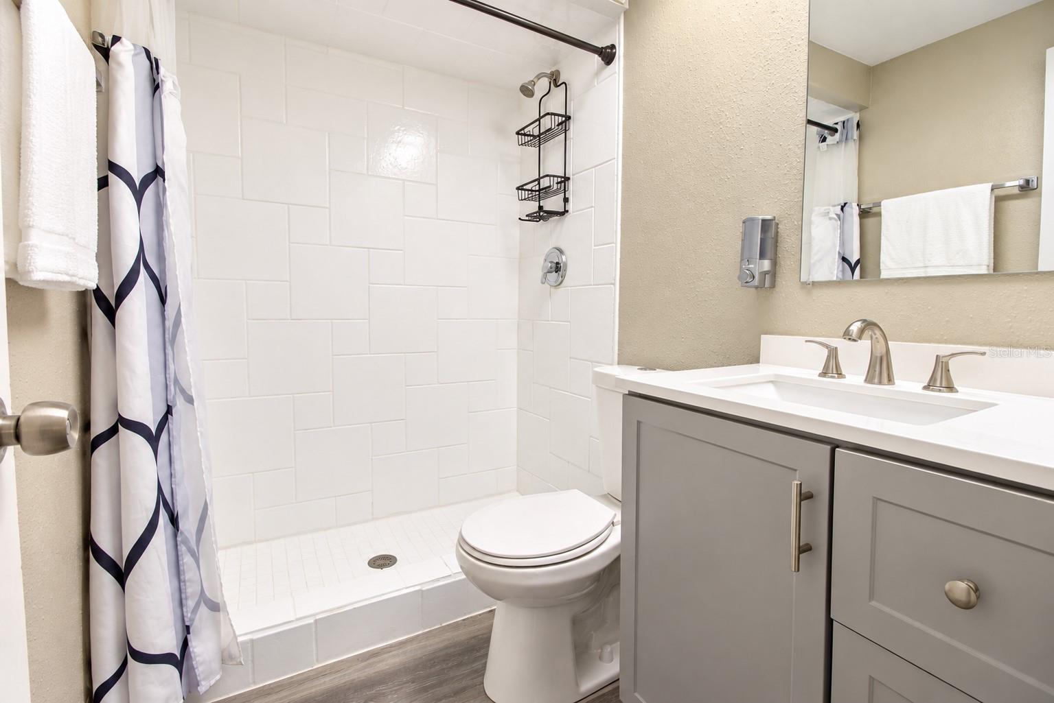 7310 IVANHOE DR — photo 17