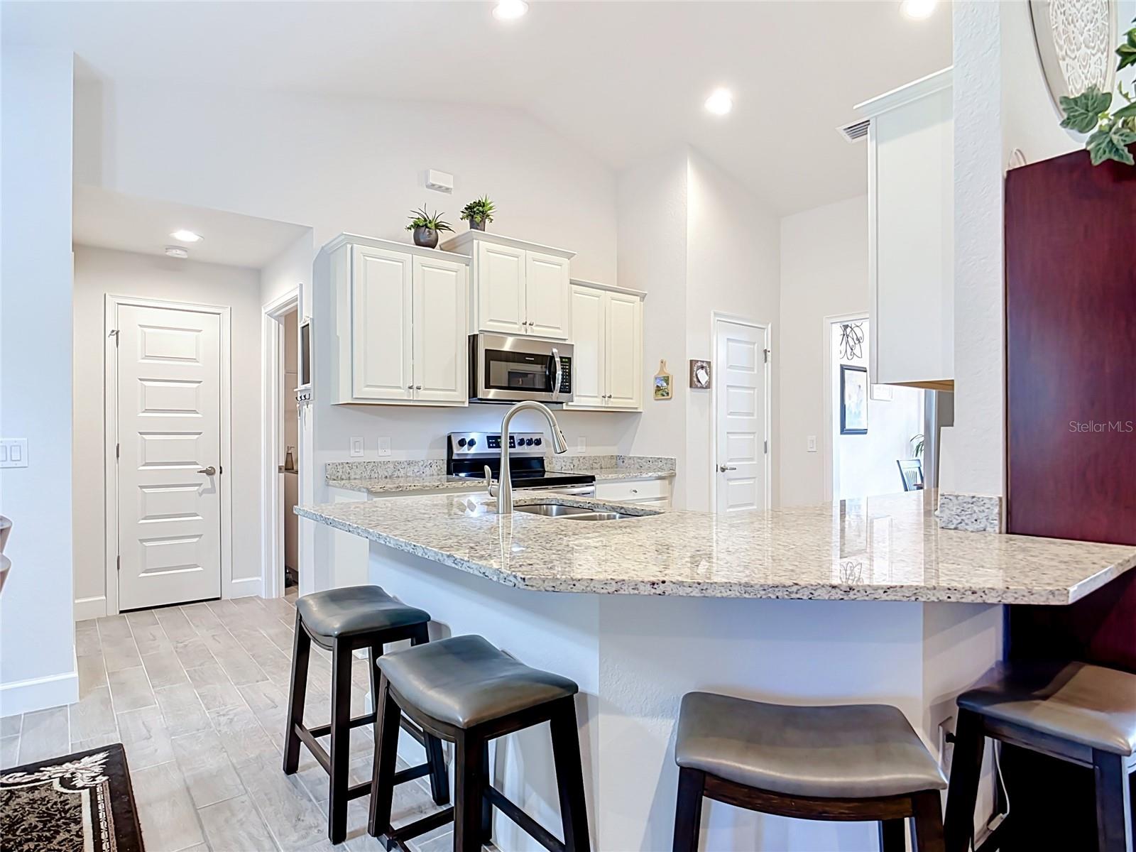 2461 S CRANBERRY BLVD — photo 17