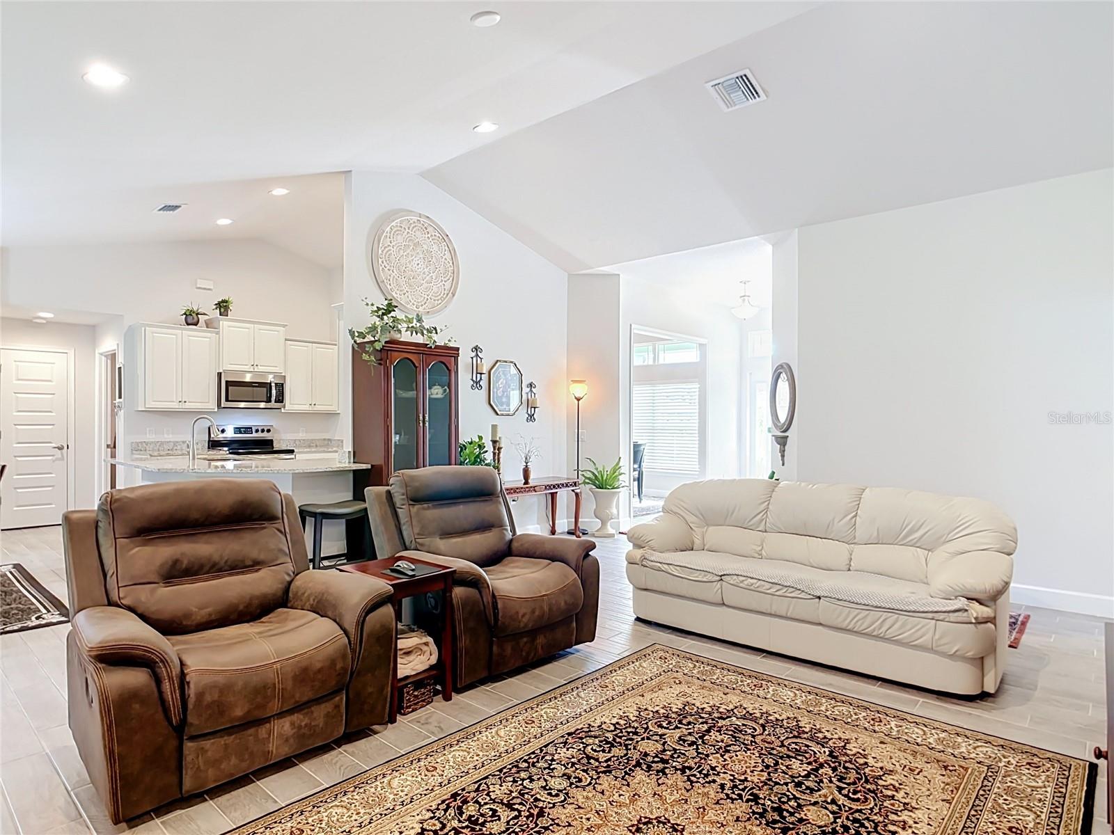 2461 S CRANBERRY BLVD — photo 24